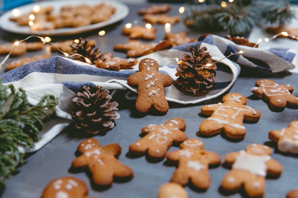Christmas Season Drinks and Food Pairing Guide: Part 1 – Christmas Snacks &&nbsp;Treats